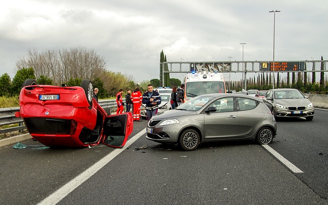 wypadek samochodowy na autostradzie A4
